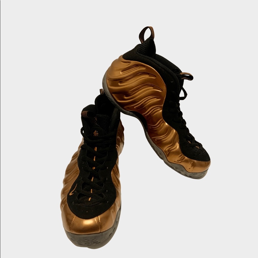 Nike Air Foamposite One Metallic Copper Sneakers
